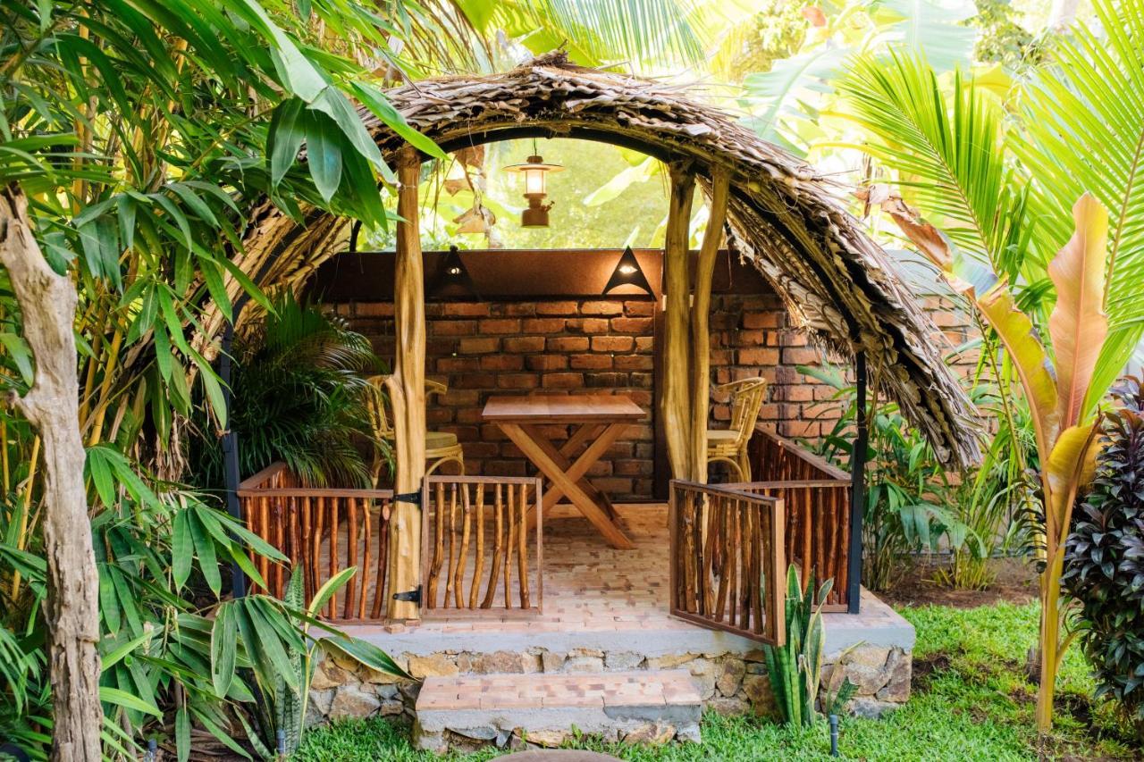 Igabara Hobbit House 호텔 탕갈레 외부 사진